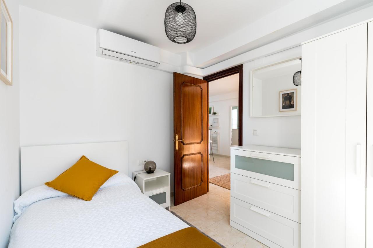 Apartamento Luminoso y acogedor piso en Triana Sevilla Exterior foto